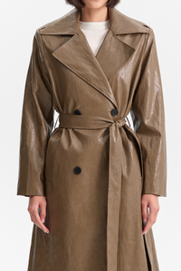 Gabardina charol verde Eleh