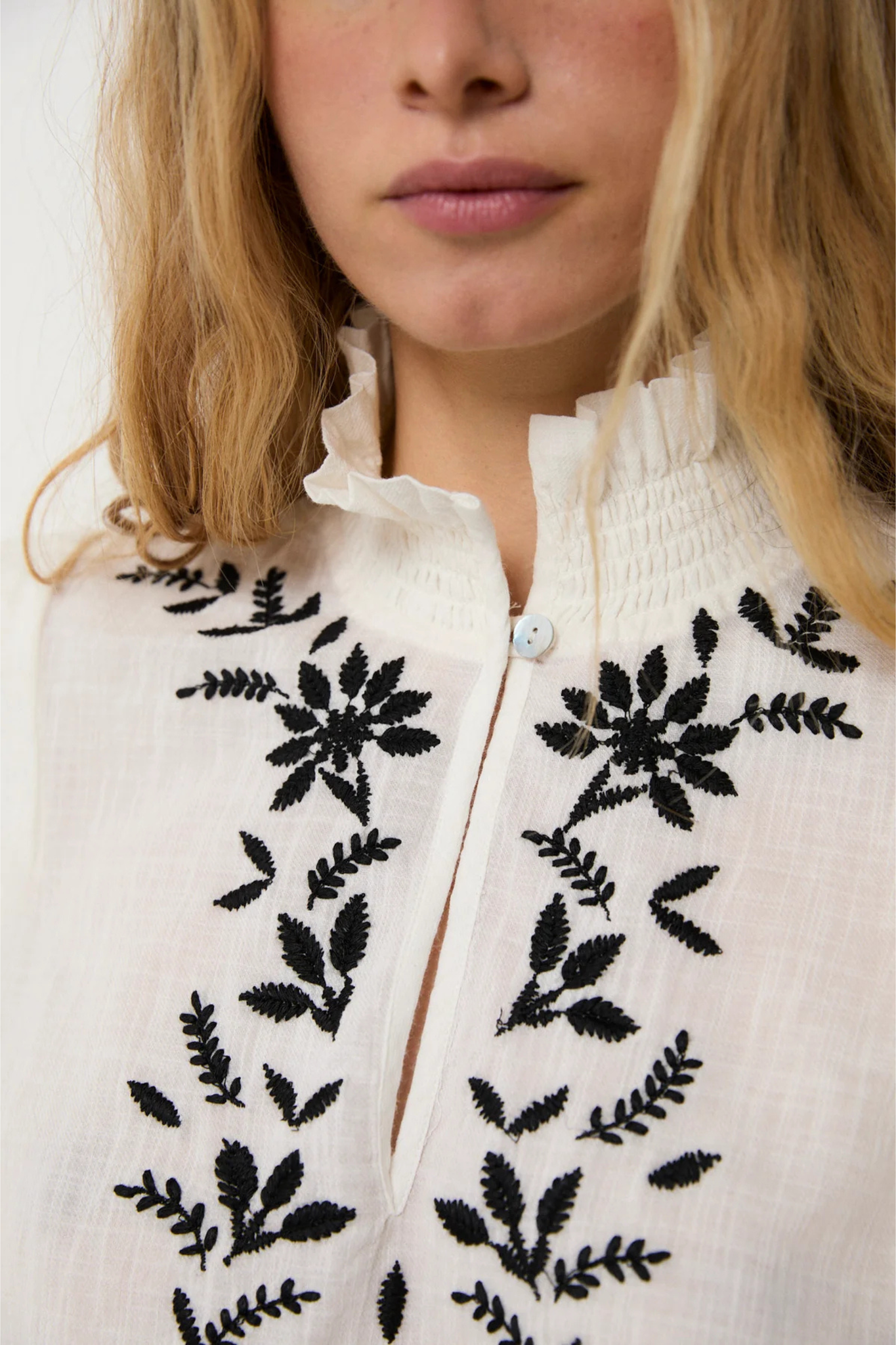 Blusa Lupe Embroidery Sophie and Lucie